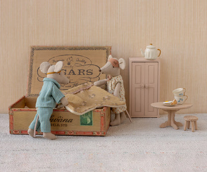 Maileg Mom & Dad Mouse in Matchbox