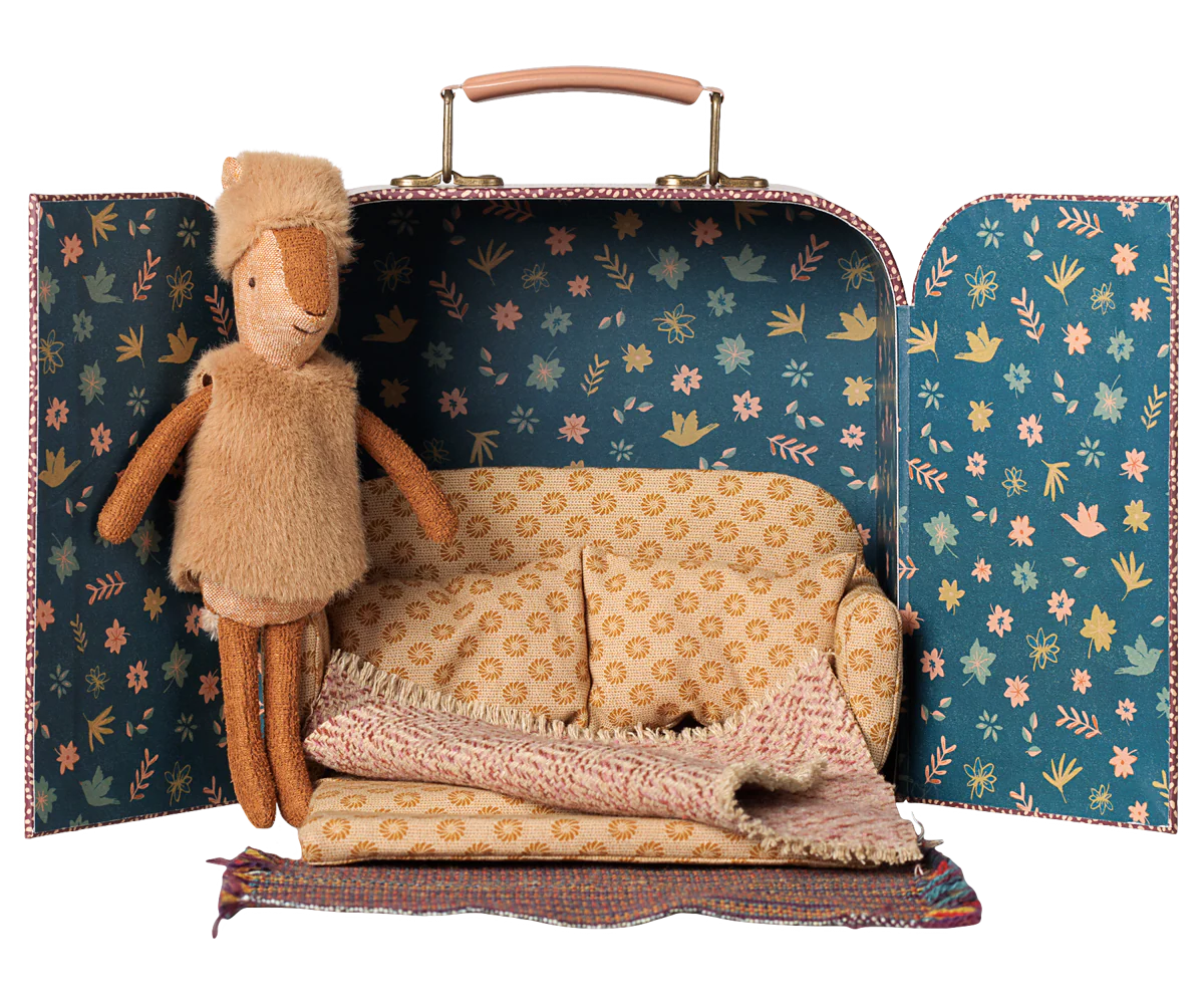 Maileg Reindeer in Suitcase