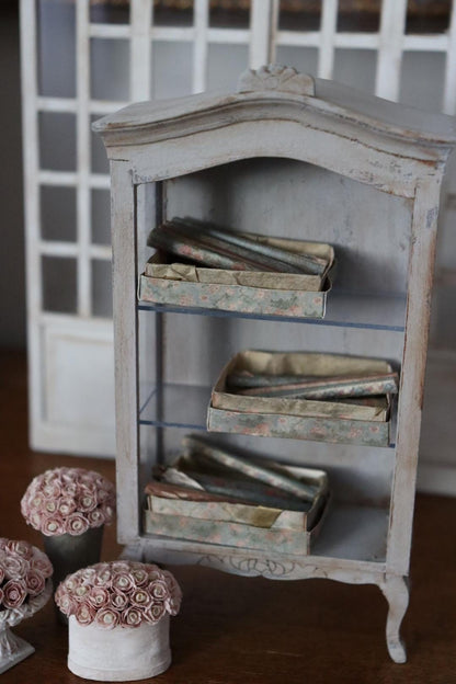 1/12 Antique Wallpaper Box Dollhouse Miniature Decor