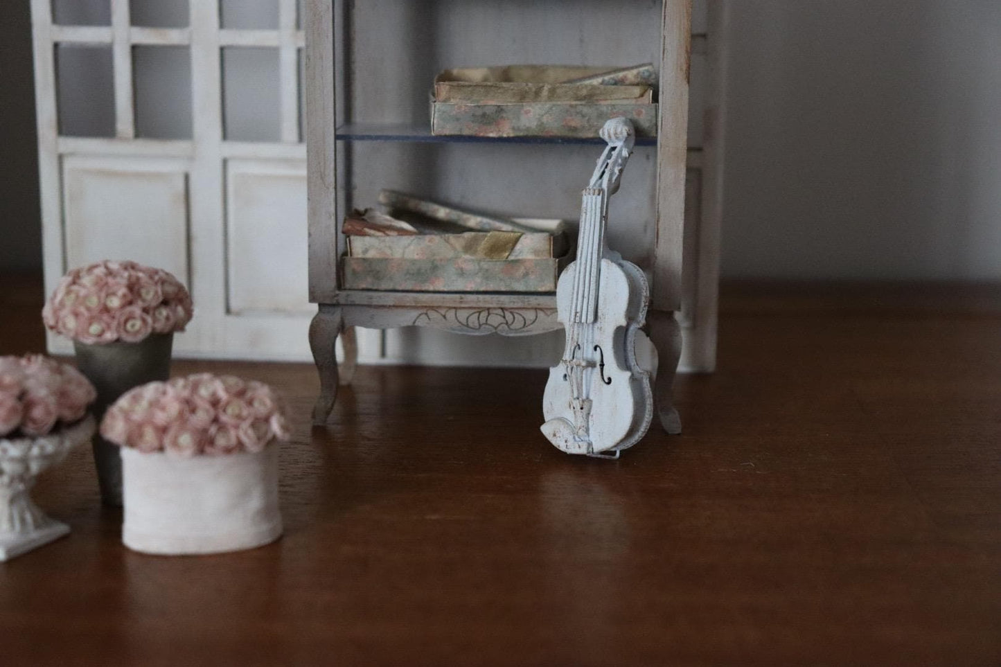 1/12 Dollhouse Blue Violin Brocante Decor